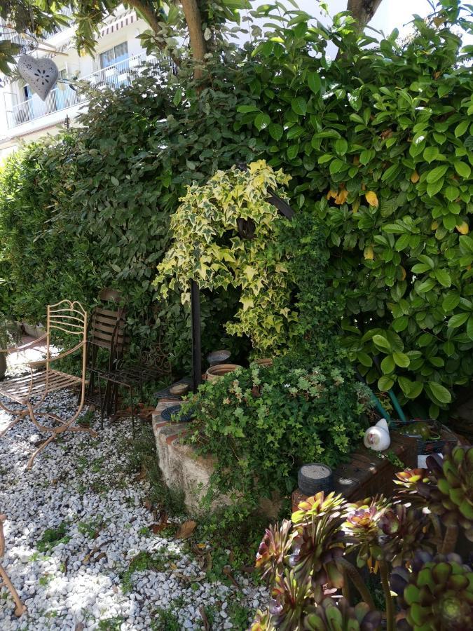 Apartment A La Dans Un Mas Provencal