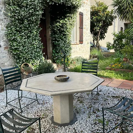 Studio A La Mer Dans Un Mas Provencal Cannes Esterno foto
