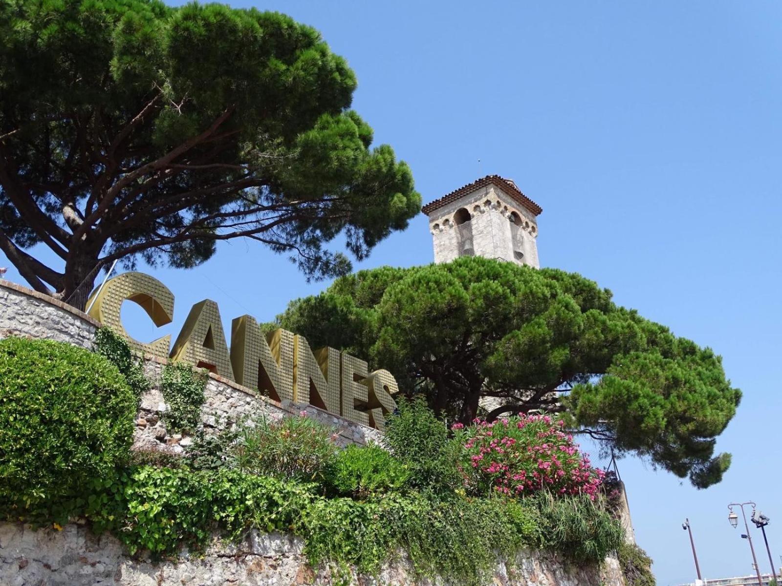 A La Dans Un Mas Provencal * Cannes